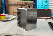 哪個(gè)廠家可以定制晶圓不銹鋼提籃？-東虹鑫