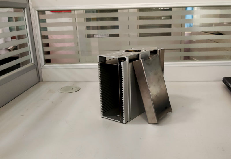 LED自動上下料盒.jpg LED自動上下料盒.jpg